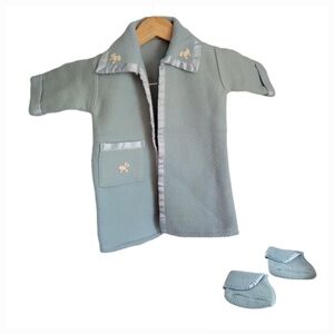 Vintage 1940s Vintage Baby Scotty Dog coat and pair of matching booties